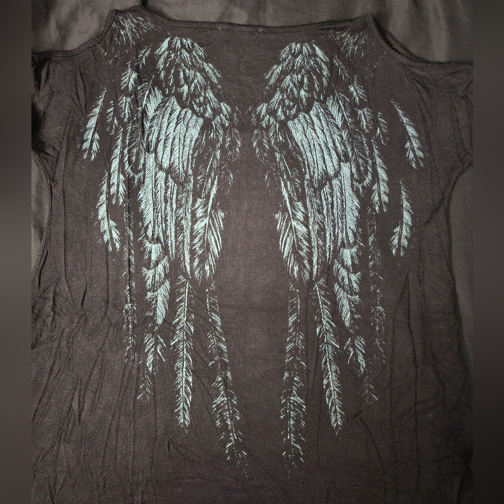 Cold shoulder top